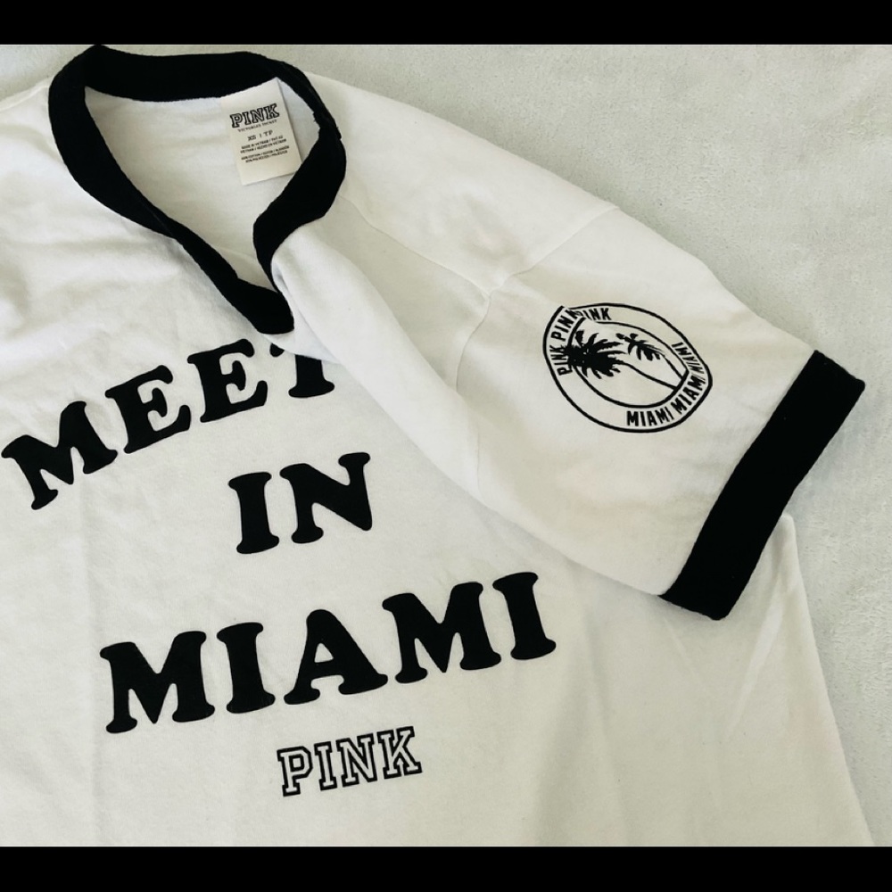 Pink Victoria’s Secret T-shirts woman’s - Picture 3 of 6
